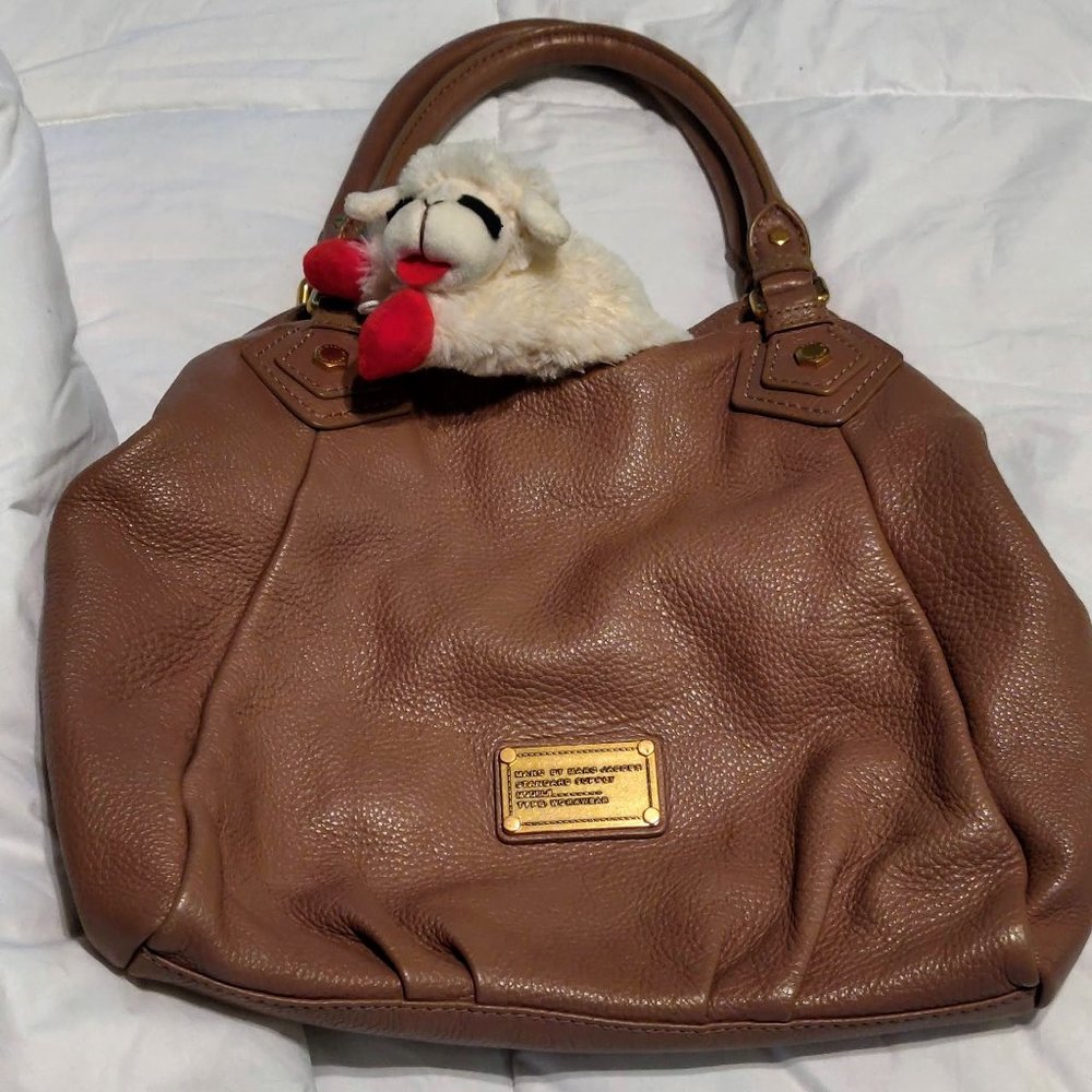 MARC JACOBS LEATHER PURSE - AUTHENTIC - TAN LEATHER SATCHEL STYLE